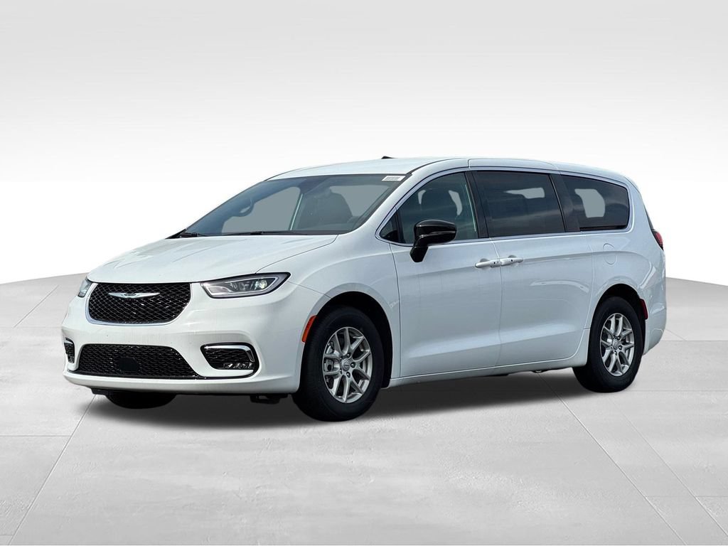 New 2026 Chrysler Pacifica Select FWD image 3