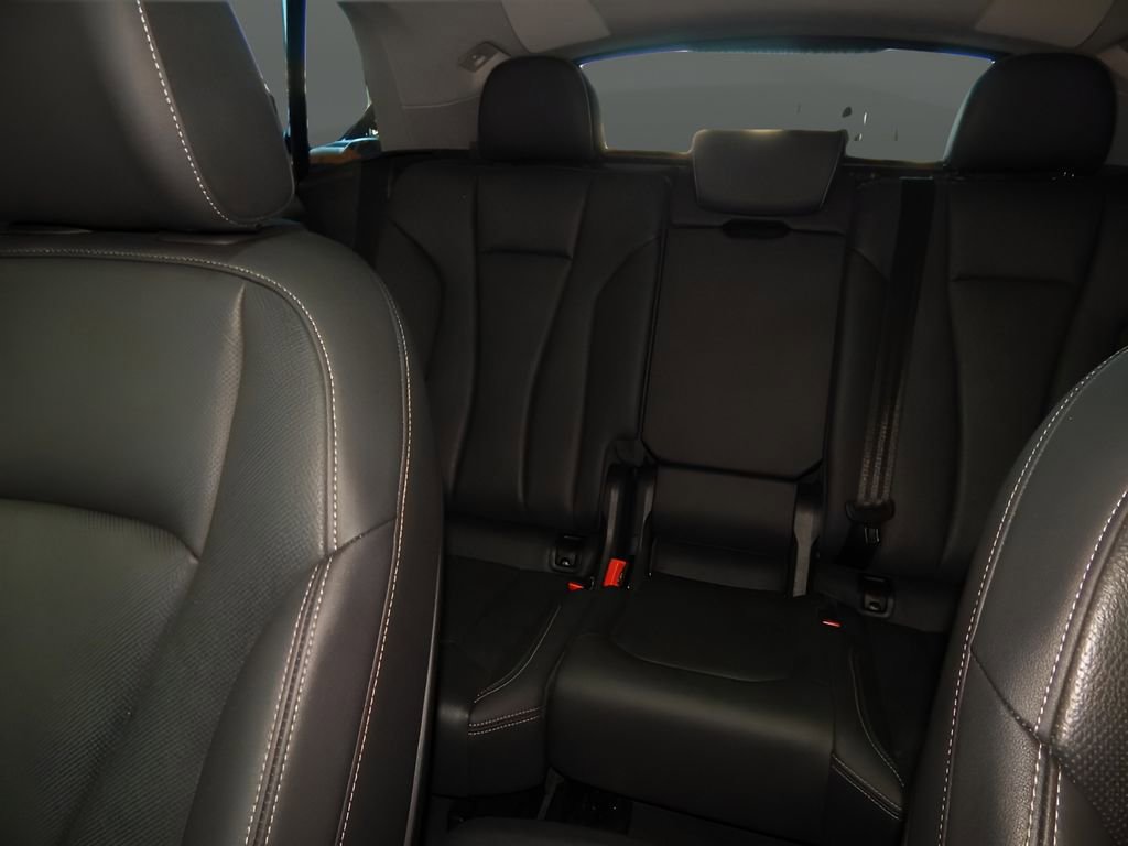 Used 2023 Audi Q8 Premium Plus image 32