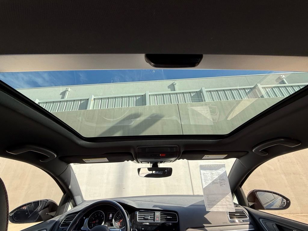 Used 2021 Volkswagen GTI SE image 7