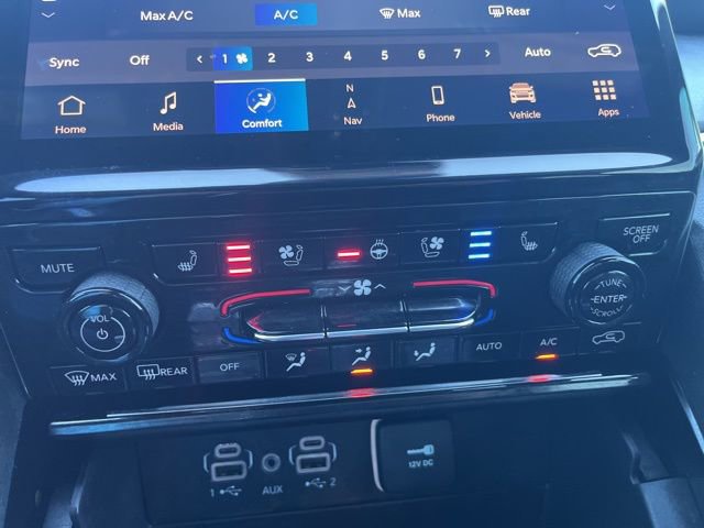 Used 2024 Jeep Grand Cherokee L Overland w/ Trailer Tow Package image 29