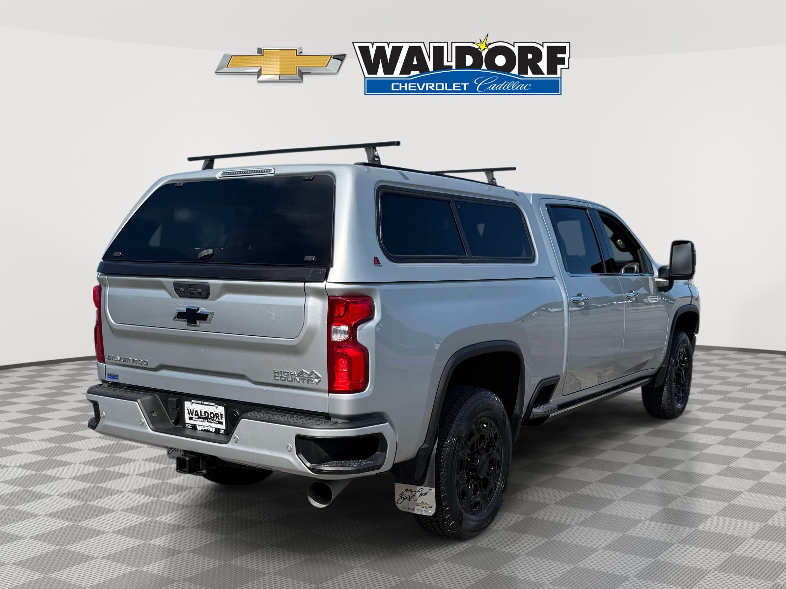 Used 2022 Chevrolet Silverado 3500 High Country w/ Safety Package II AWD/4WD image 2