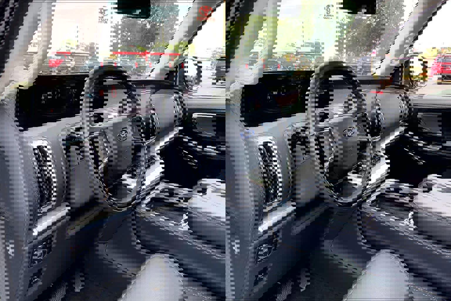 Used 2025 Ford Expedition Platinum AWD/4WD image 18