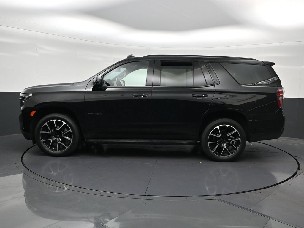 Used 2024 Chevrolet Tahoe RST w/ Luxury Package RWD image 2