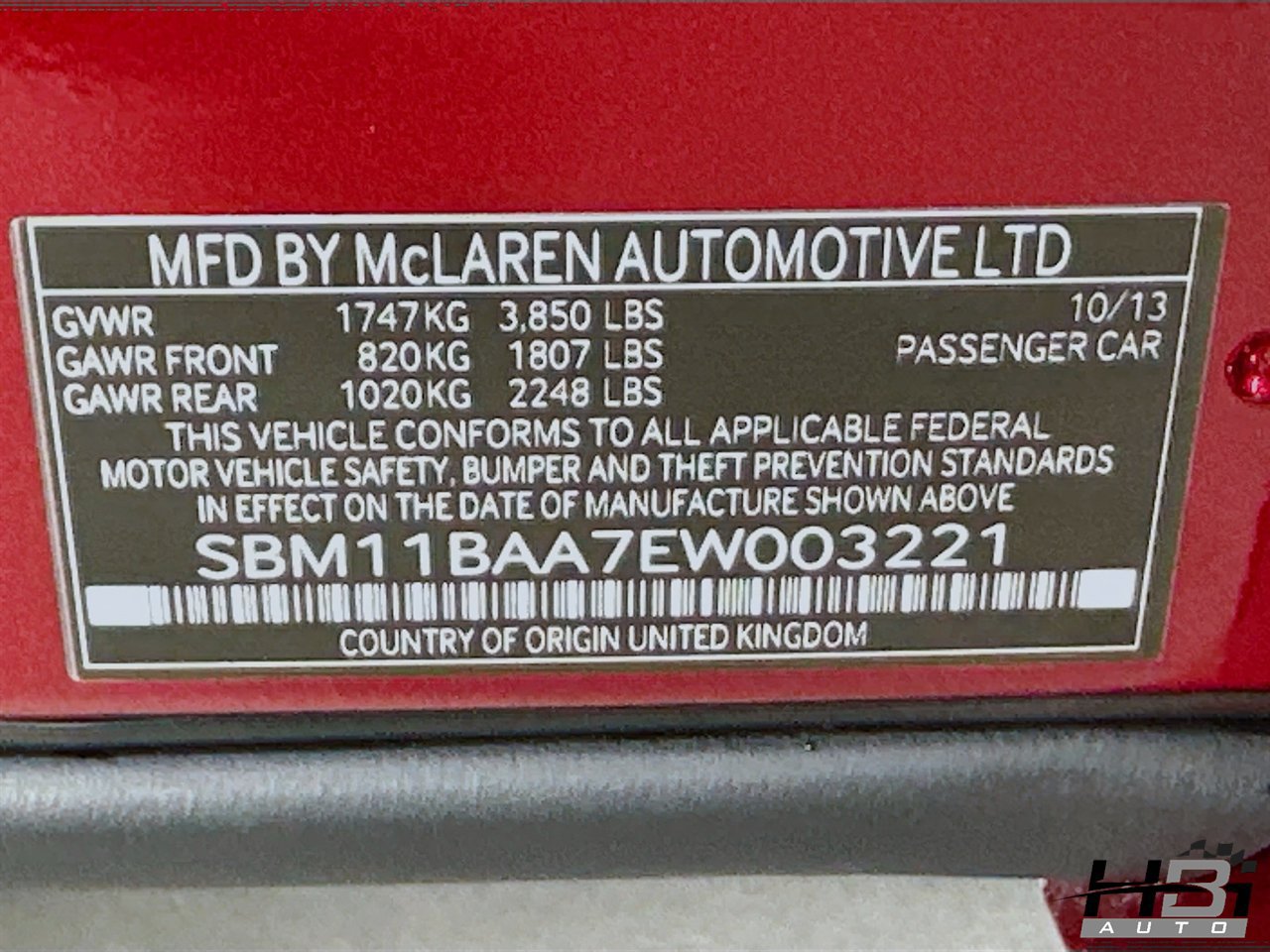 Used 2014 McLaren MP4-12C Spider RWD image 17