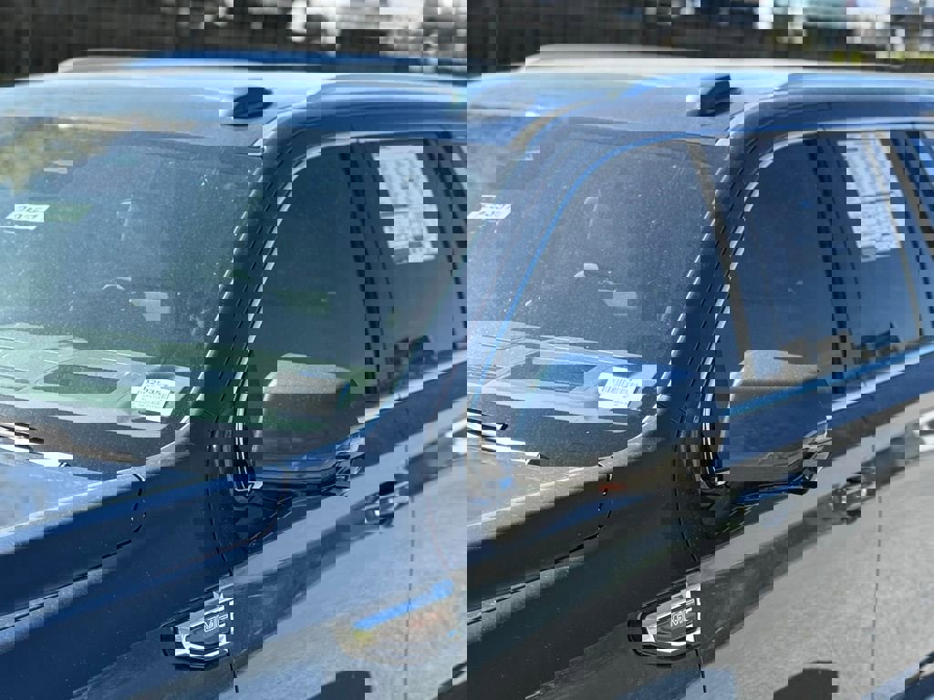 New 2026 GMC Yukon Denali w/ Denali Reserve Package image 11