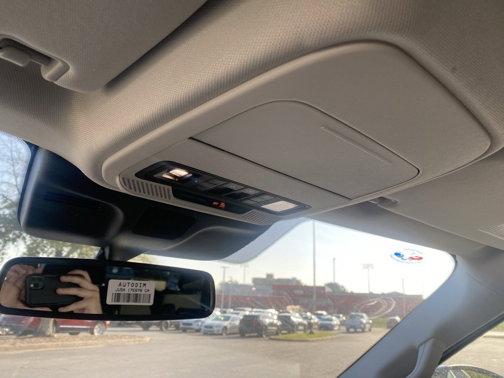 New 2025 Ford Expedition Active image 25