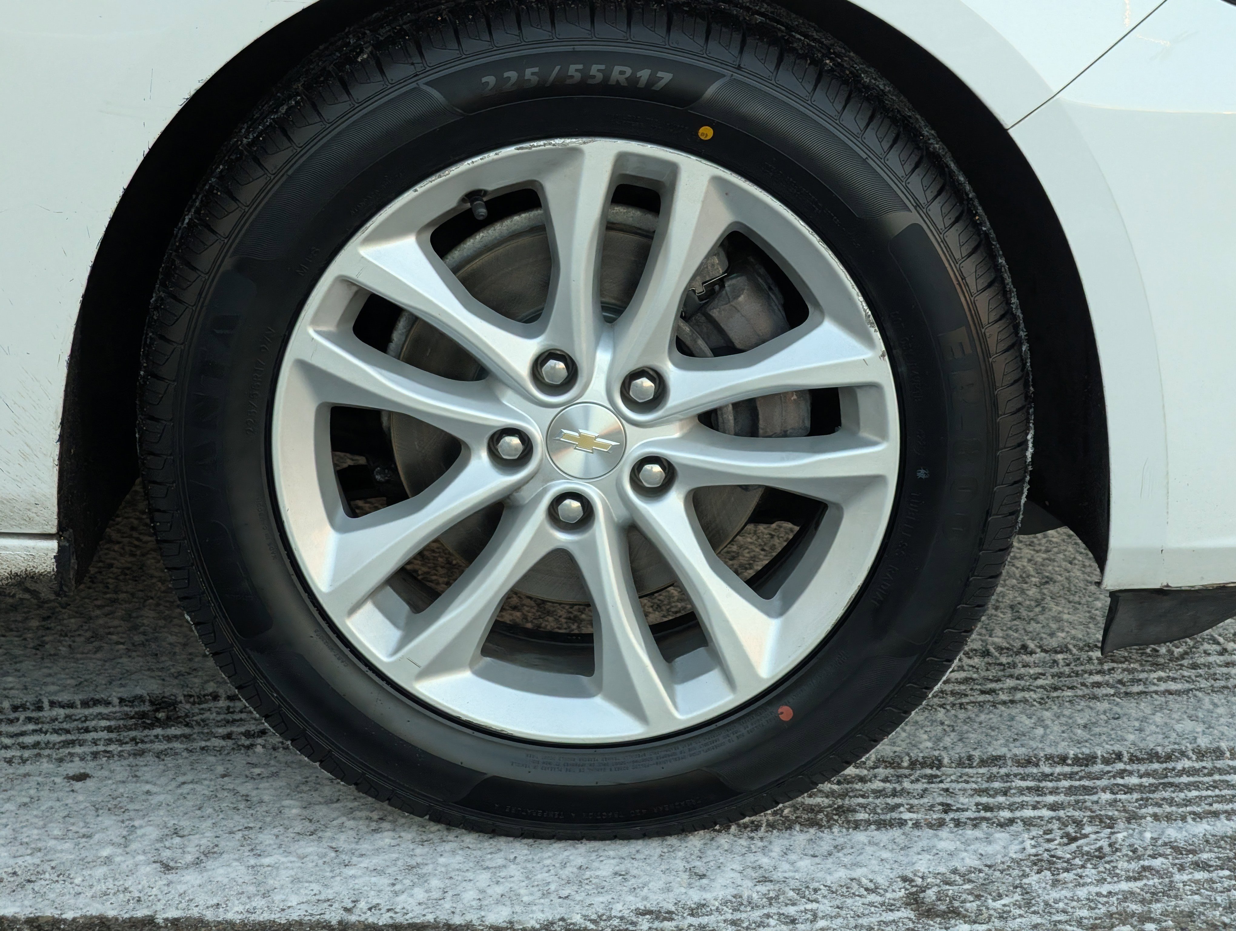 Used 2018 Chevrolet Malibu LT image 15