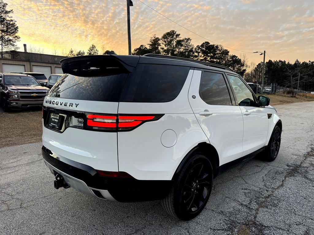 Used 2018 Land Rover Discovery HSE image 8