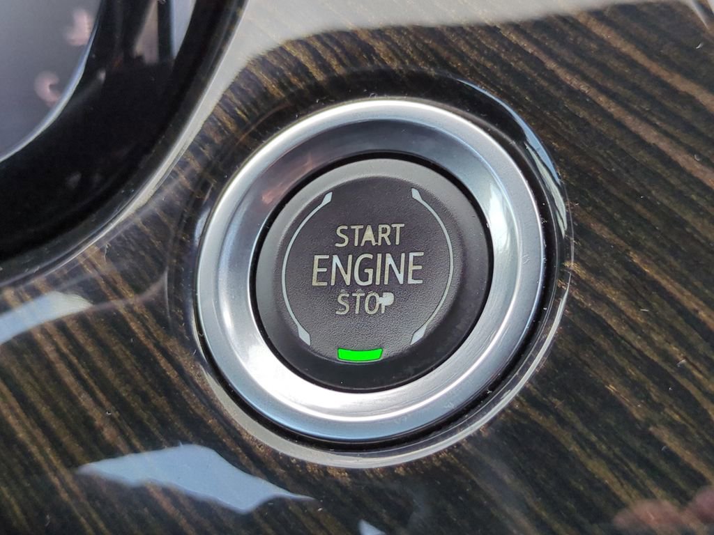 Used 2021 Cadillac XT6 Premium Luxury w/ LPO, Floor Liner Package image 25