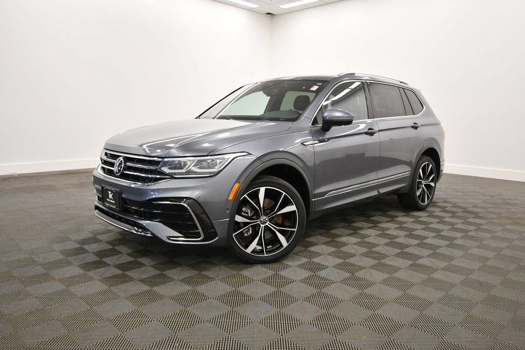 Used 2022 Volkswagen Tiguan SEL R-Line AWD/4WD image 2