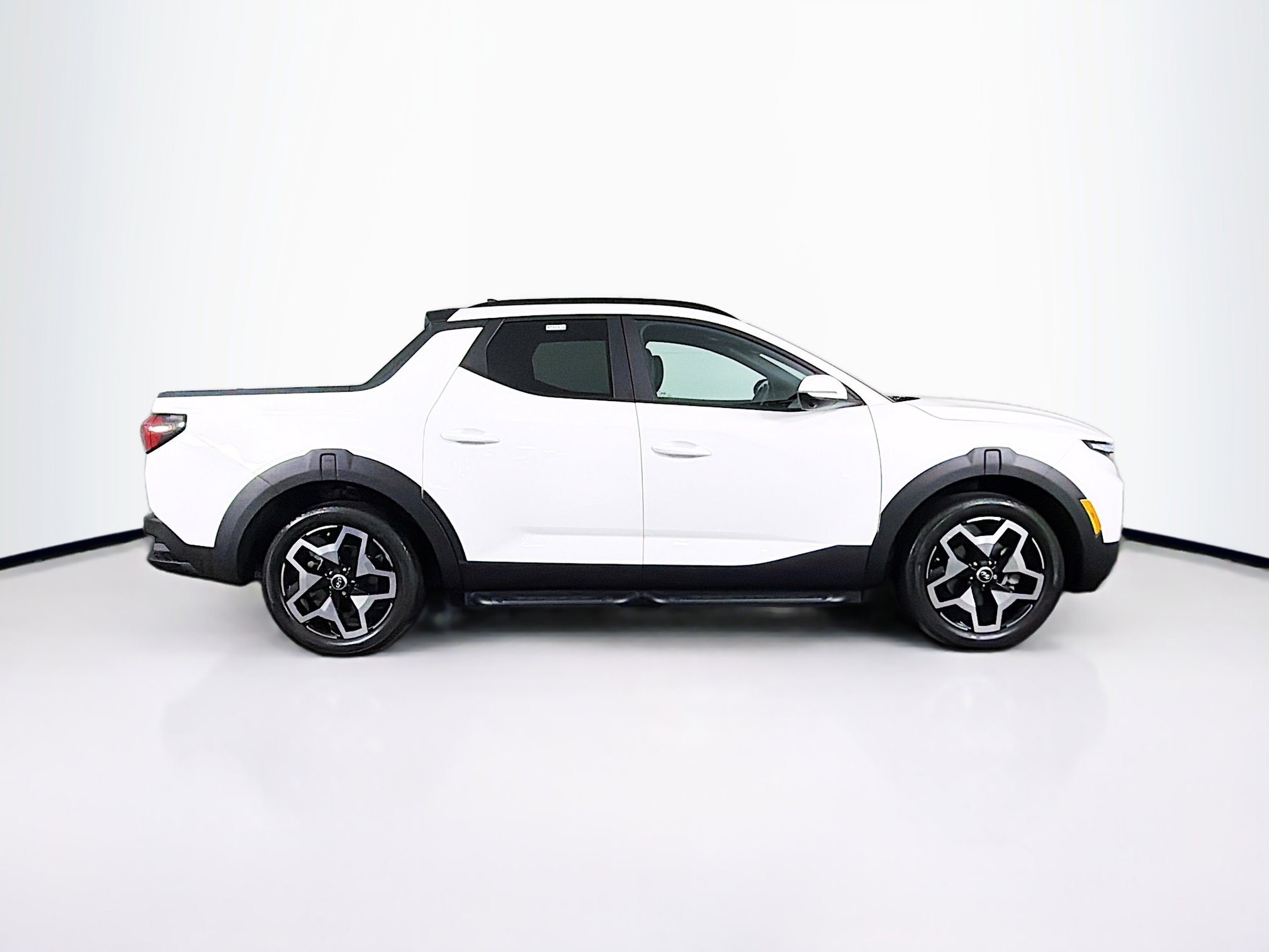 Used 2023 Hyundai Santa Cruz Limited w/ Cargo Package image 9