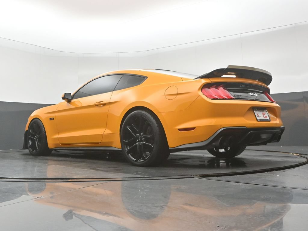 Used 2018 Ford Mustang GT Premium w/ Equipment Group 401A RWD image 27