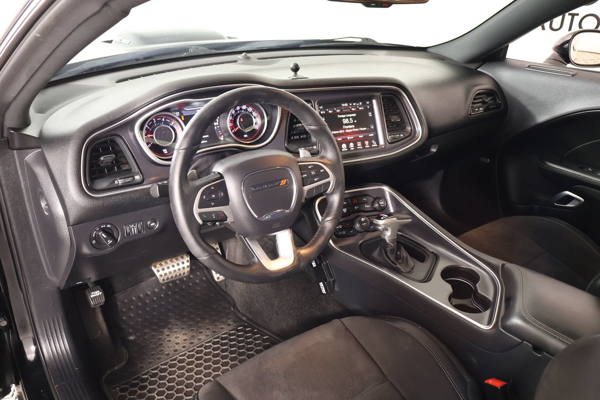 Used 2015 Dodge Challenger R/T Scat Pack RWD image 2