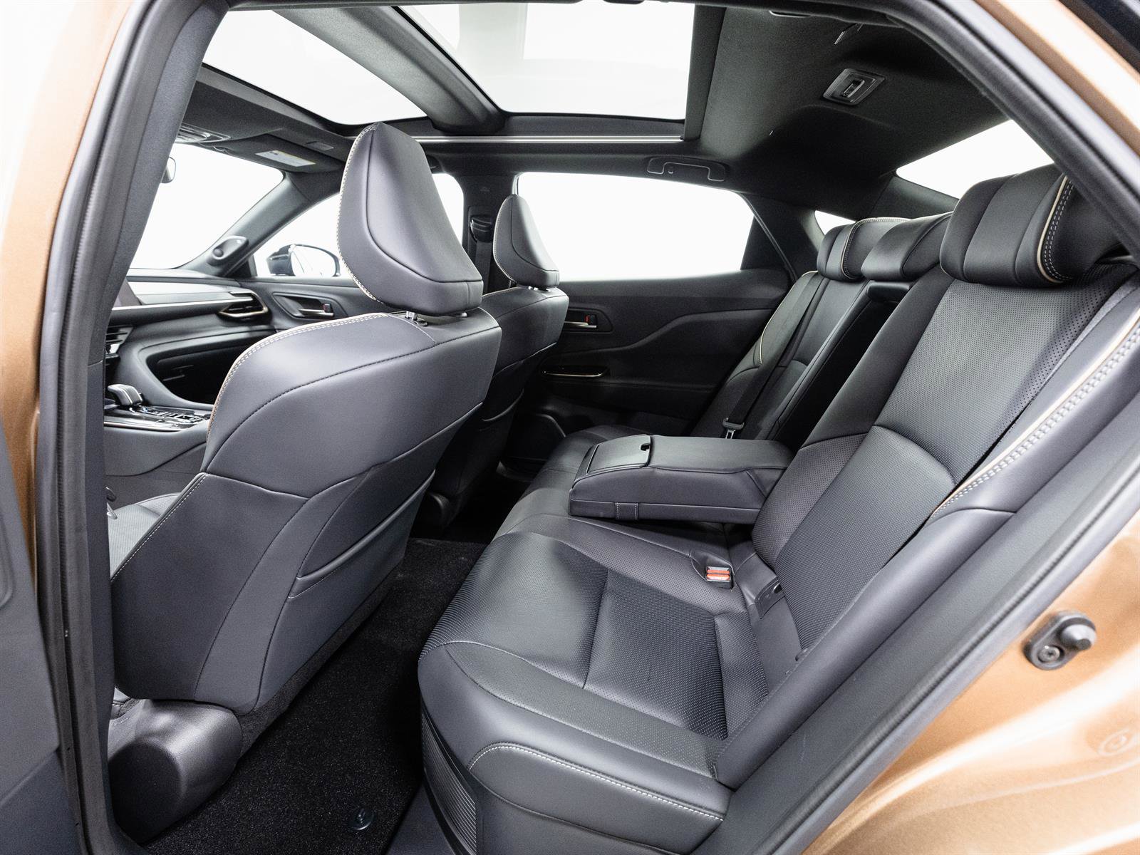 Certified 2025 Toyota Crown Platinum w/ Carpet Mat Package (TMS) image 6