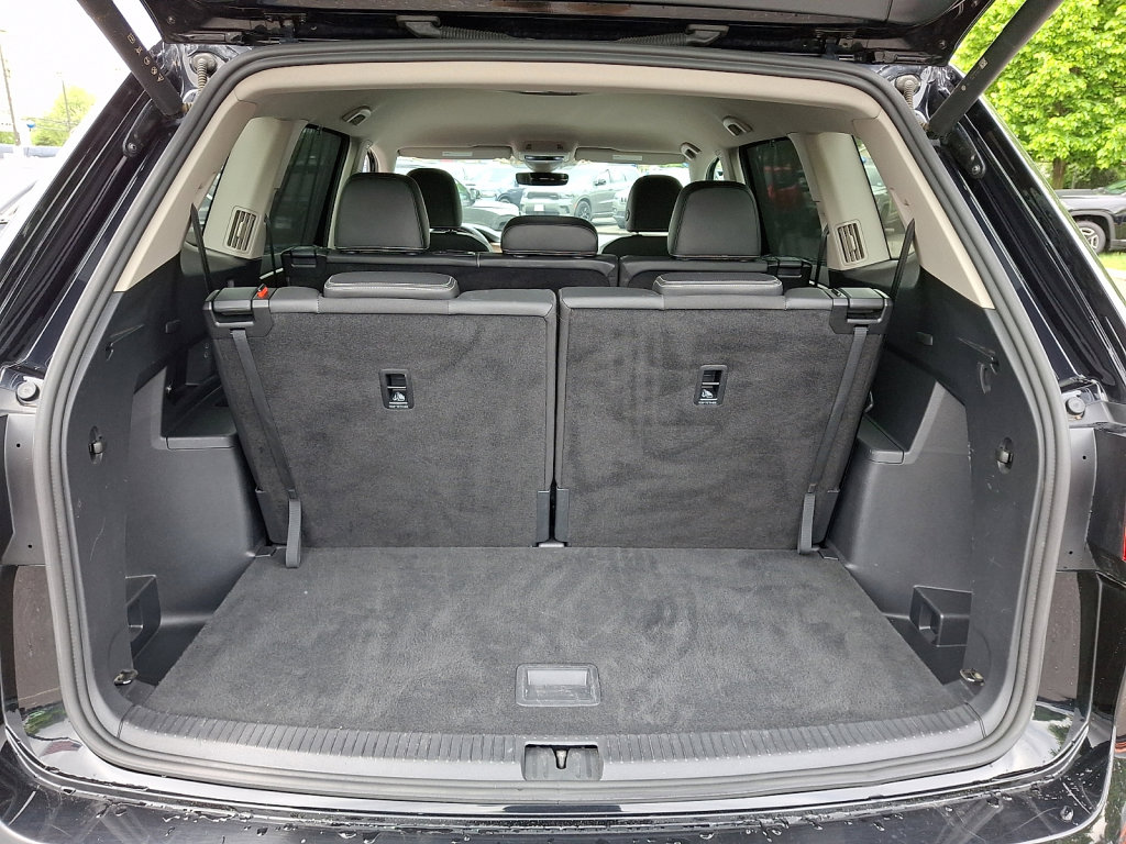 Used 2025 Volkswagen Atlas SE AWD/4WD image 18