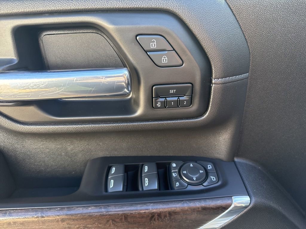 Used 2022 GMC Sierra 2500 Denali w/ Denali Ultimate Package image 15