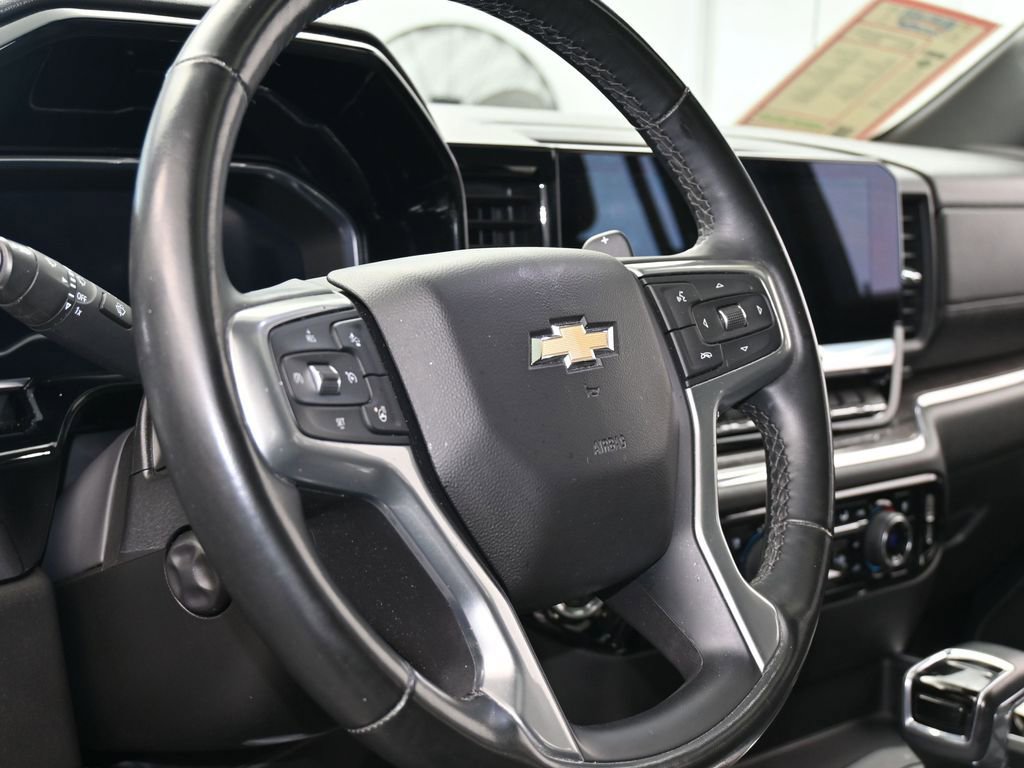 Used 2023 Chevrolet Silverado 1500 LTZ w/ LTZ Premium Package image 59