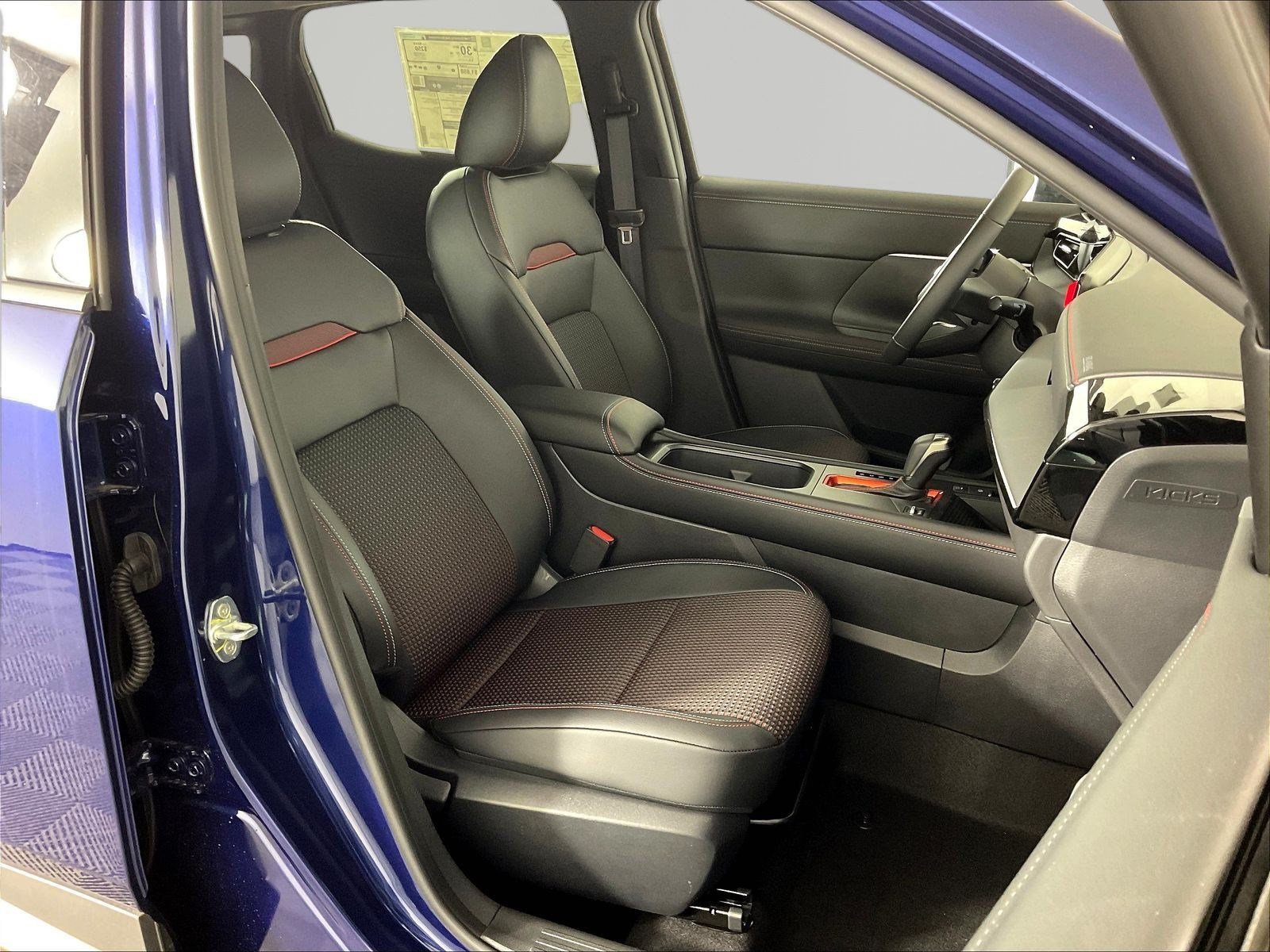 New 2026 Nissan Kicks SR w/ Cold Weather Package AWD/4WD image 18