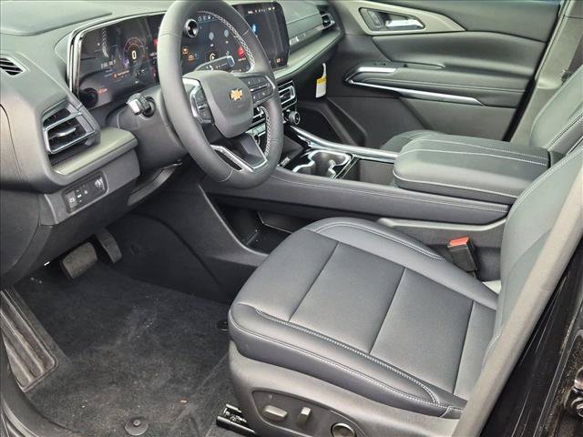 New 2027 Chevrolet Traverse LT w/ Driver Confidence Package FWD image 4