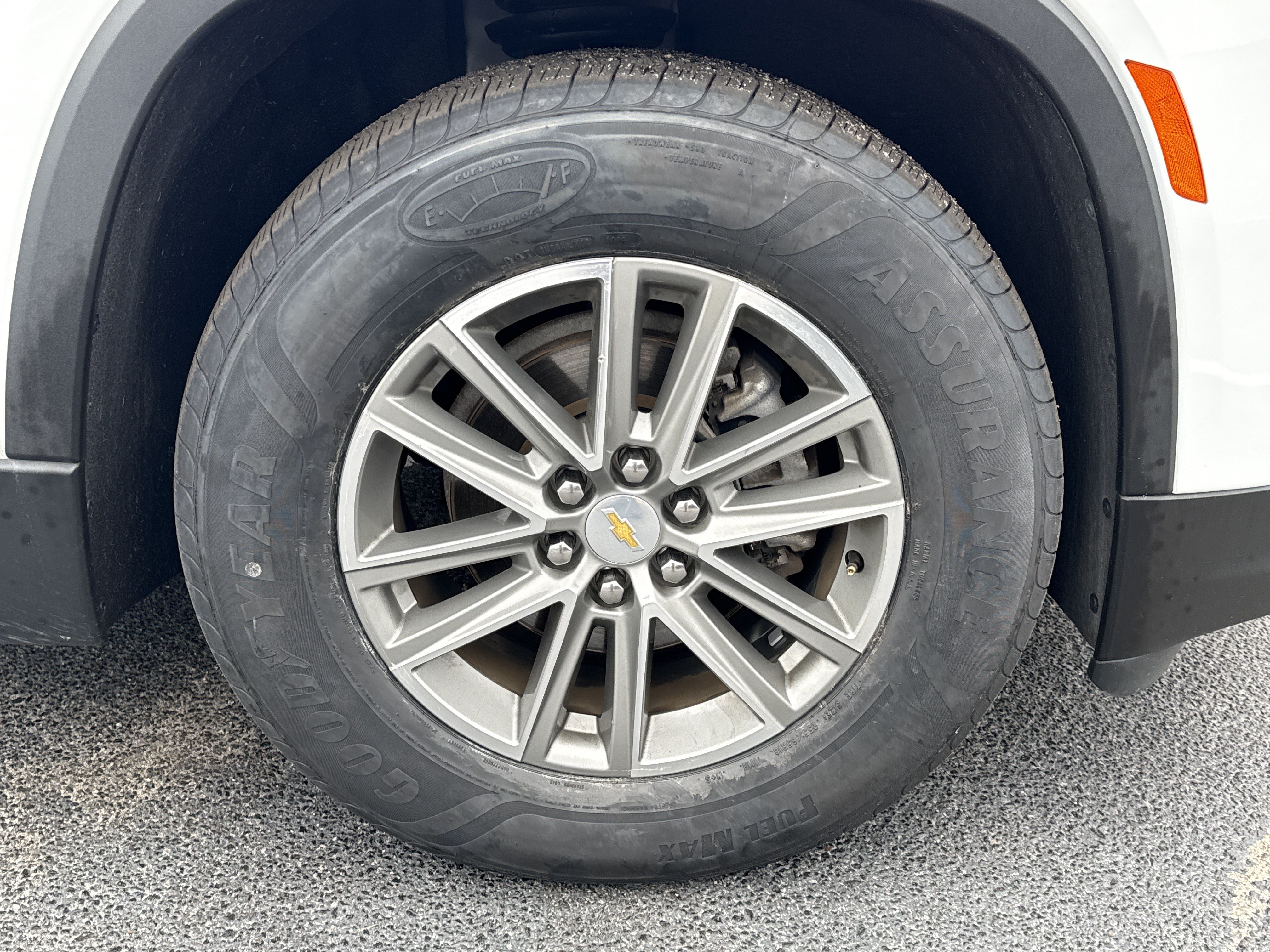 Used 2023 Chevrolet Traverse LT AWD/4WD image 13