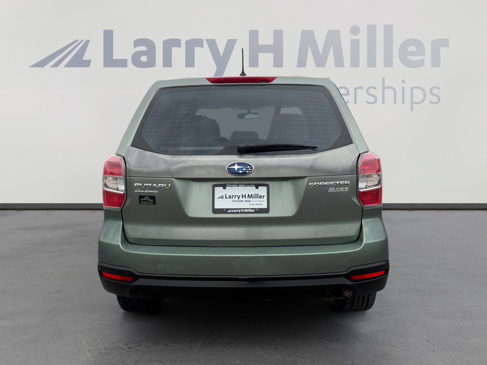 Used 2014 Subaru Forester 2.5i AWD/4WD image 4