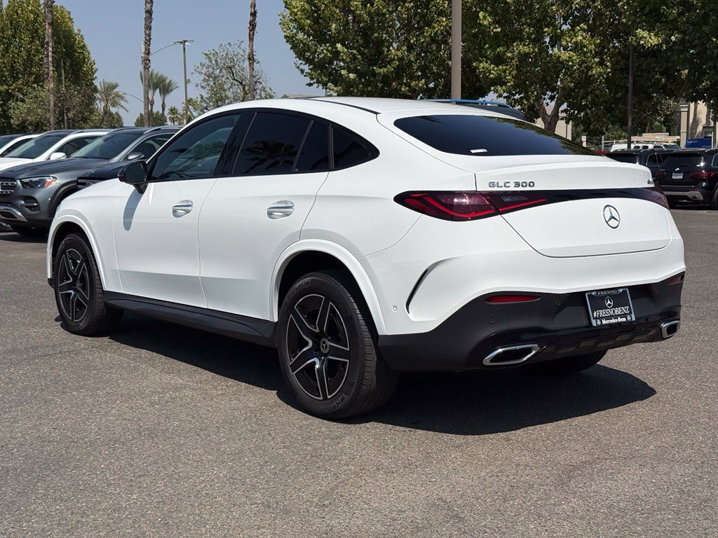 Used 2024 Mercedes-Benz GLC 300 4MATIC image 8