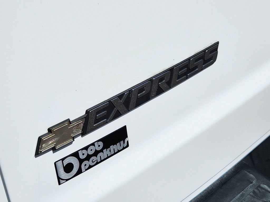 Used 2019 Chevrolet Express 3500 LT w/ LT Preferred Equipment Group RWD image 31