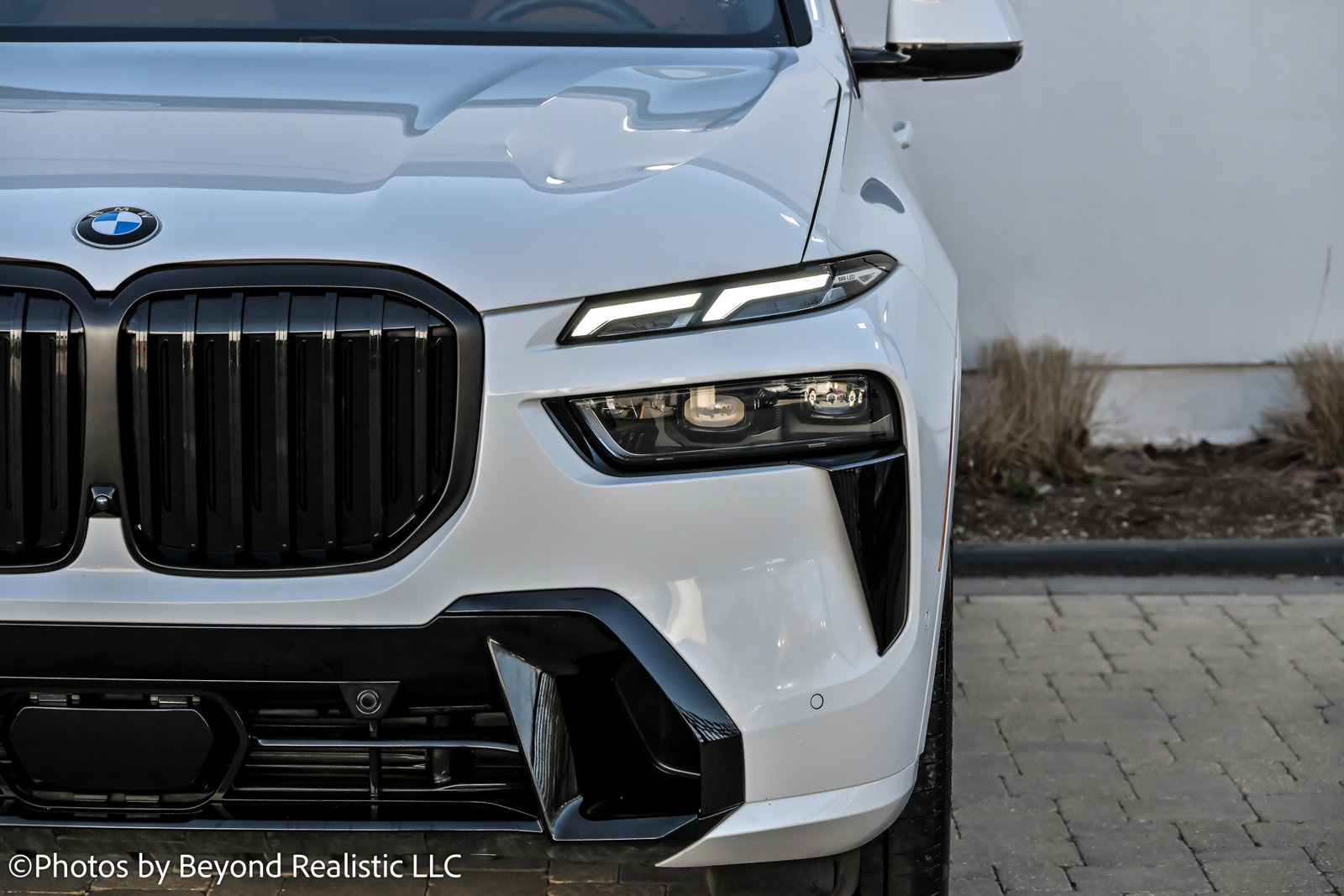 Used 2023 BMW X7 xDrive40i w/ M Sport Package image 9