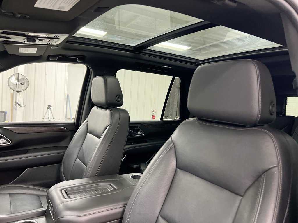 Used 2021 Chevrolet Tahoe Z71 w/ Z71 Signature Package AWD/4WD image 19