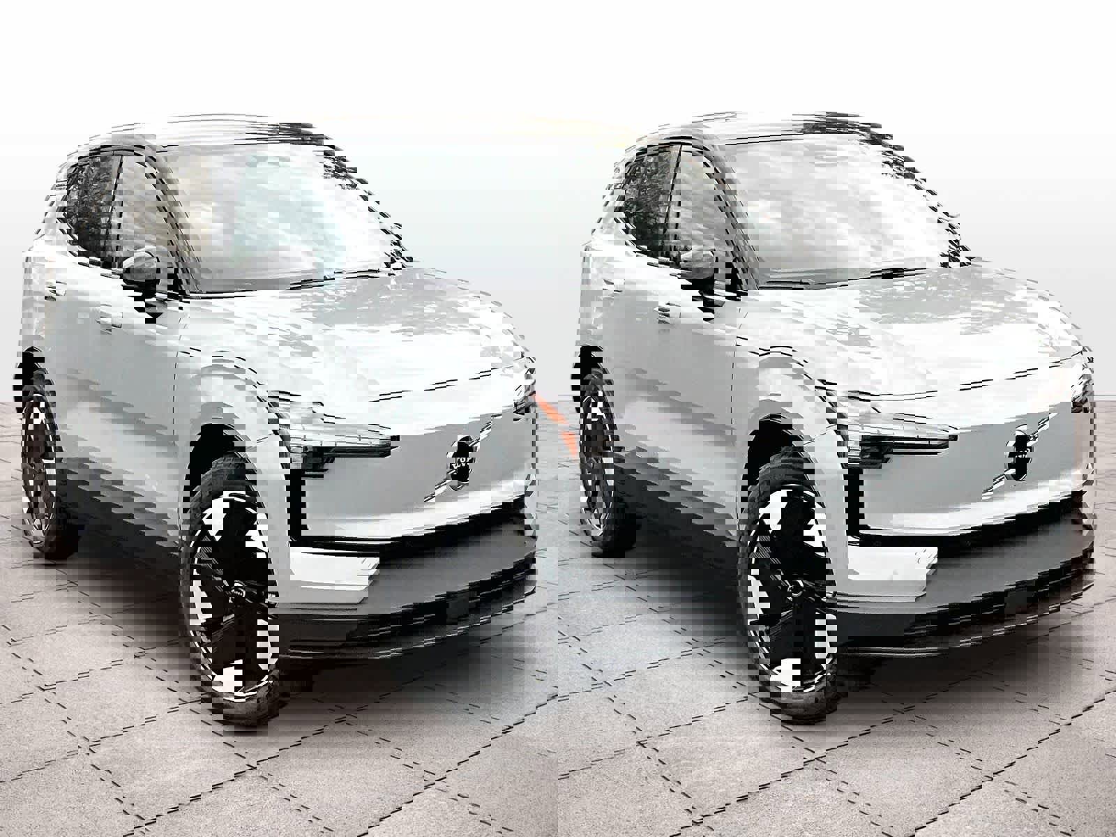 New 2026 Volvo EX30 Plus w/ Climate Package image 2