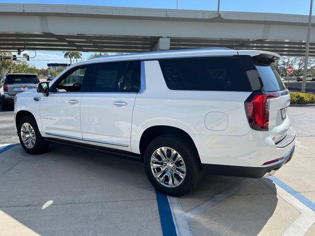 New 2026 GMC Yukon XL Denali w/ Sun & Power Step Package RWD image 4