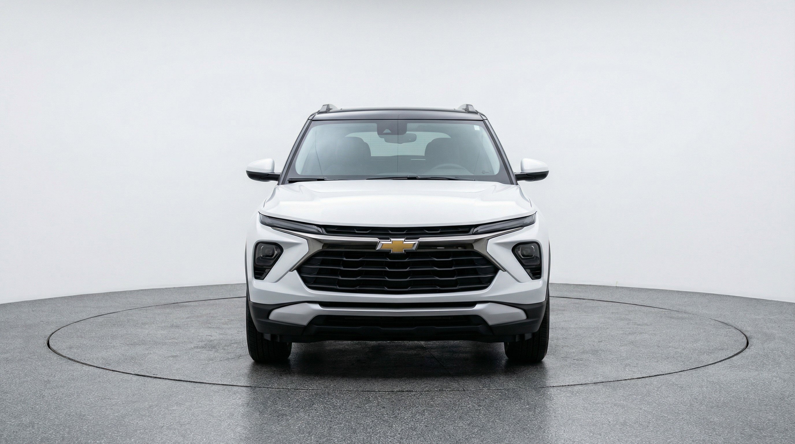 Used 2025 Chevrolet TrailBlazer LT FWD image 2