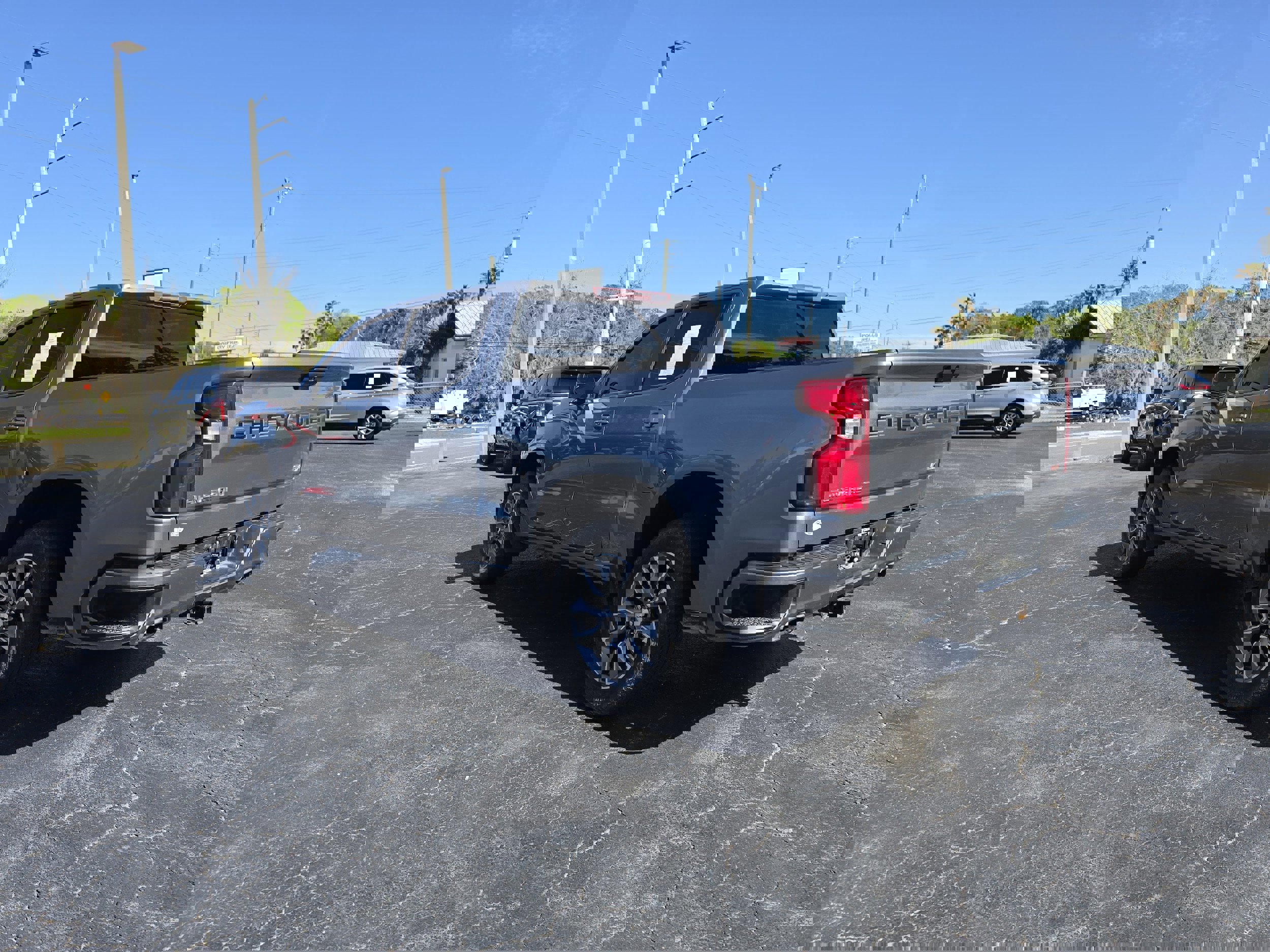 Used 2021 Chevrolet Silverado 1500 RST image 7