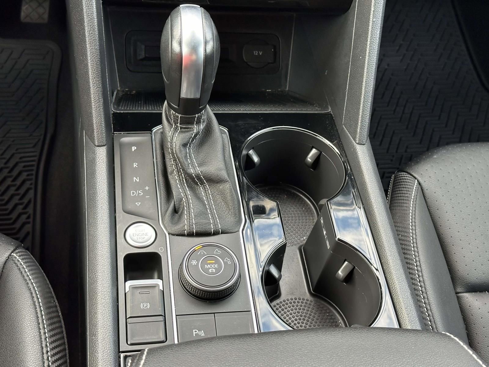 Used 2023 Volkswagen Atlas Cross Sport SEL image 21