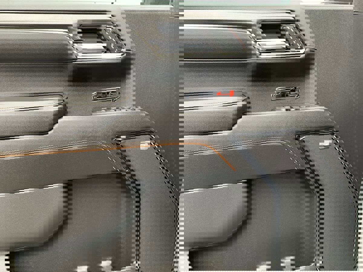 Used 2024 GMC Sierra 1500 AT4 w/ Technology Package image 16