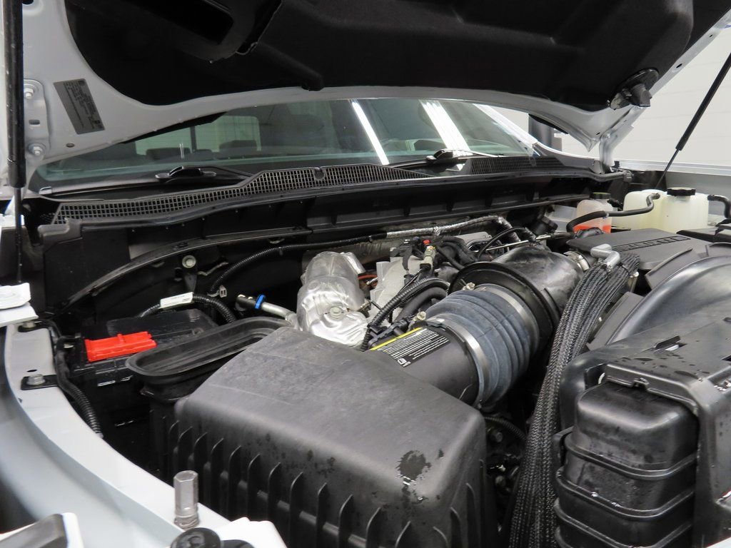 Used 2025 Chevrolet Silverado 2500 ZR2 w/ Technology Package image 27