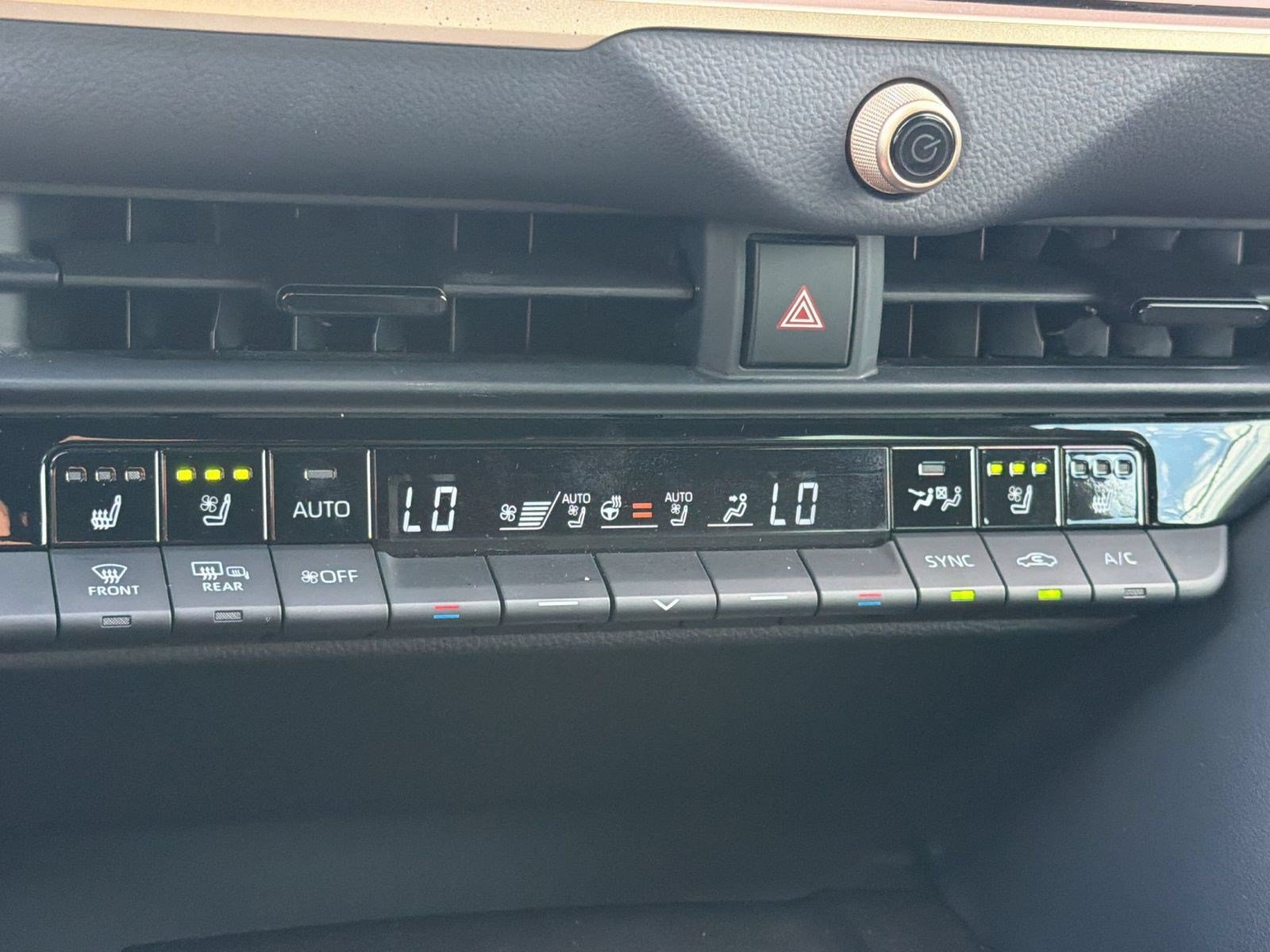 Used 2024 Toyota Crown AWD/4WD image 27