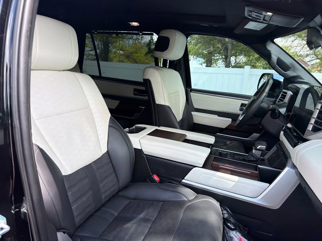 Used 2024 Toyota Sequoia Capstone AWD/4WD image 53