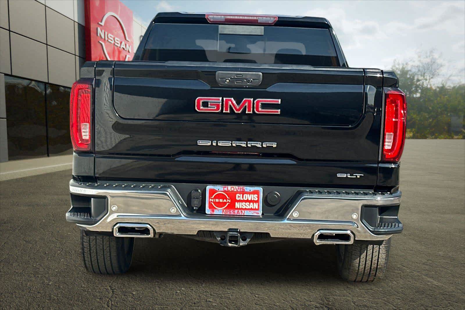 Used 2019 GMC Sierra 1500 SLT w/ SLT Premium Plus Package AWD/4WD image 8