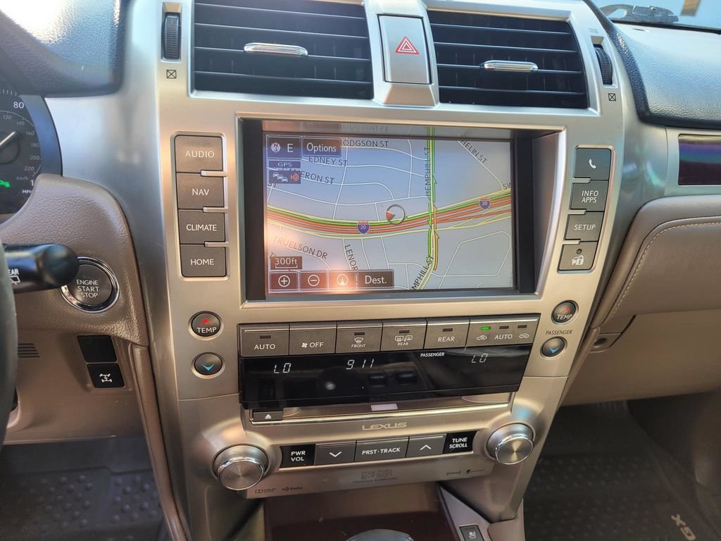 Used 2019 Lexus GX 460 Luxury AWD/4WD image 25
