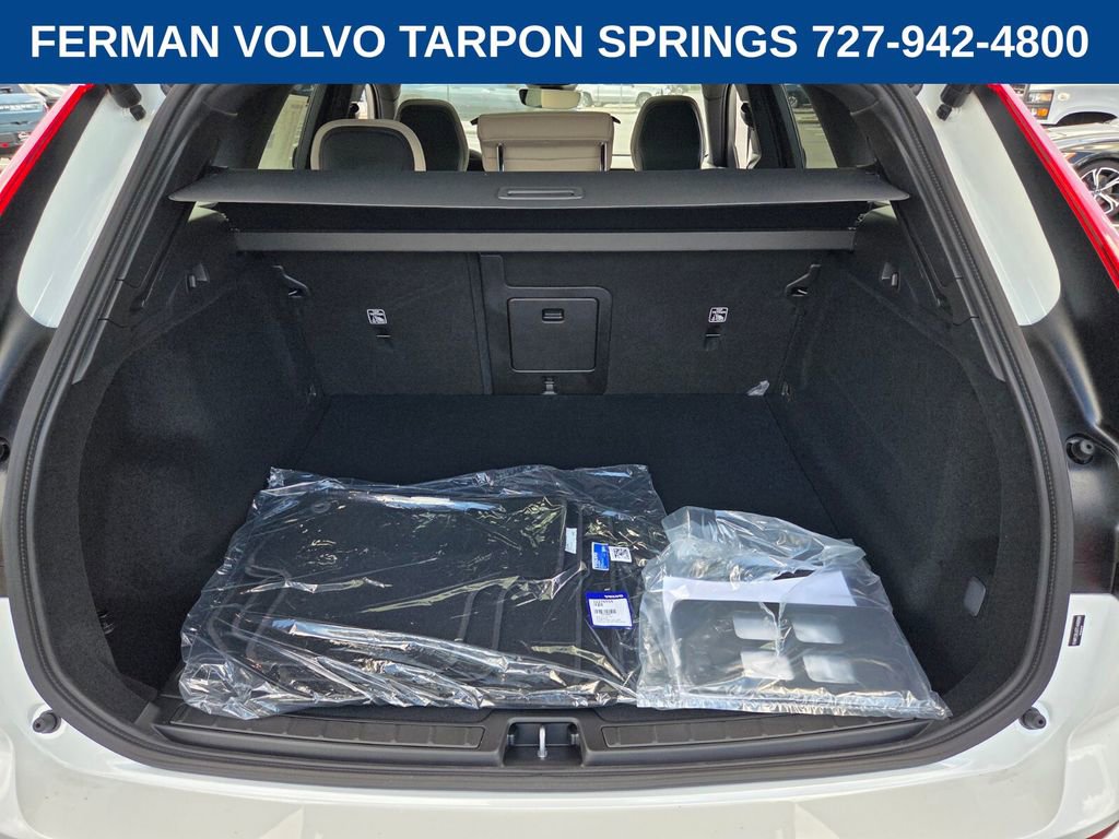 New 2026 Volvo XC60 B5 Core AWD/4WD image 17