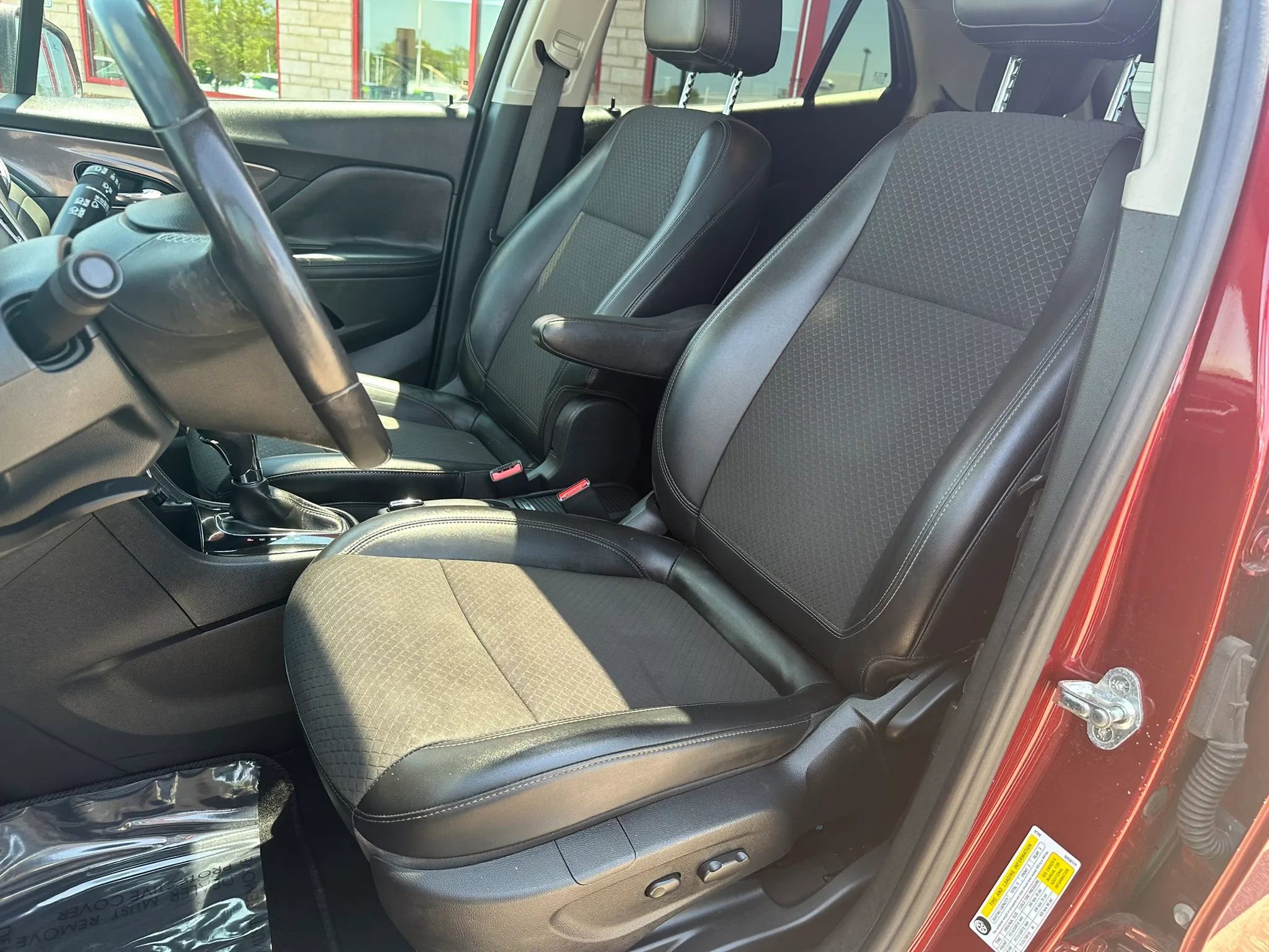 Used 2021 Buick Encore Preferred w/ Safety Package AWD/4WD image 10