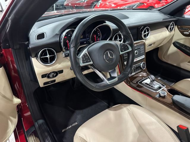 Used 2020 Mercedes-Benz SLC 300 image 11