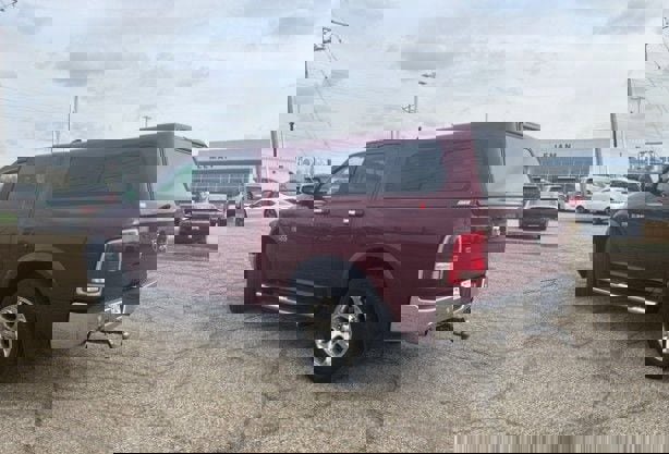 Used 2017 RAM 1500 Laramie w/ Convenience Group image 4