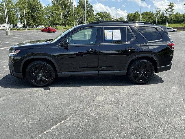 Used 2026 Honda Pilot Black Edition image 9