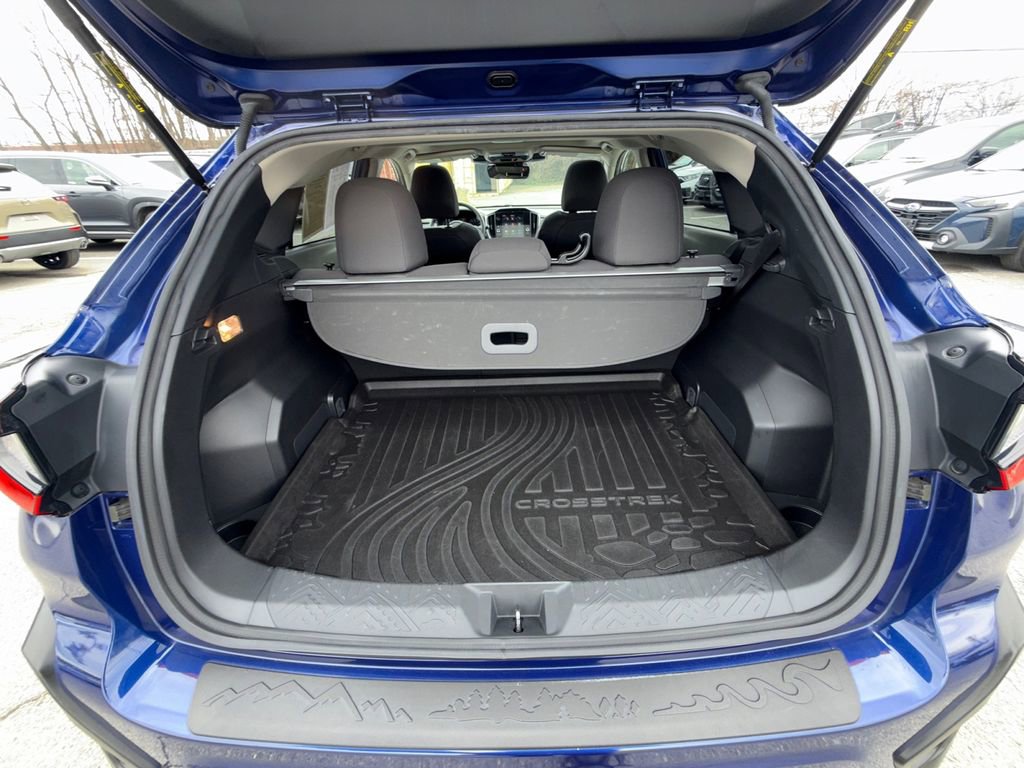 Used 2024 Subaru Crosstrek 2.0i Premium image 24