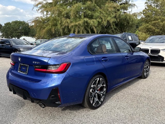 New 2026 BMW 330i Sedan w/ M Sport Package RWD image 3