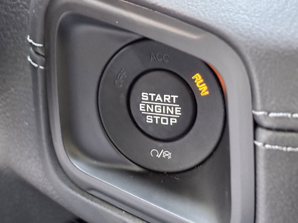 New 2025 Jeep Wrangler Unlimited Rubicon image 12