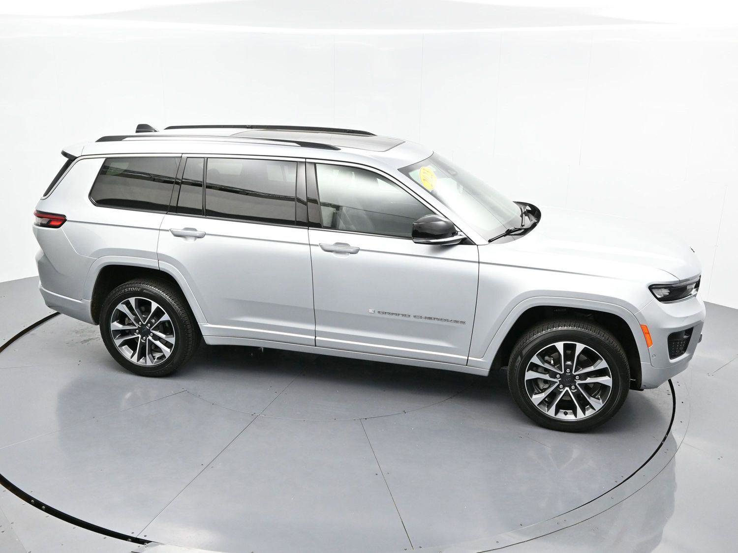 Used 2023 Jeep Grand Cherokee L Overland AWD/4WD image 44