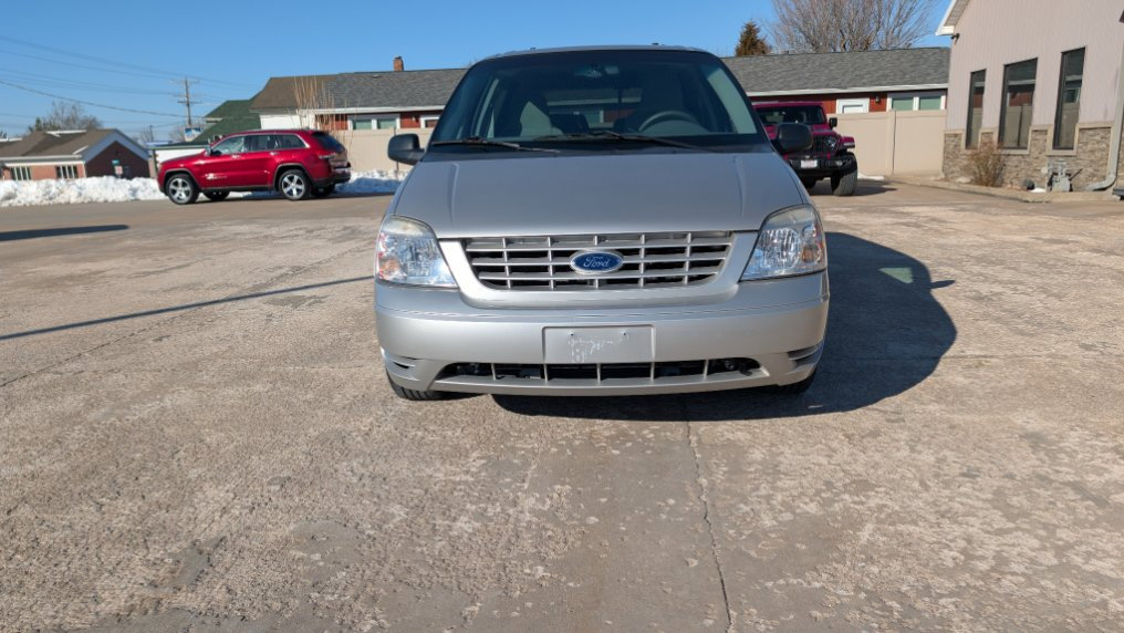 Used 2005 Ford Freestar SE image 10
